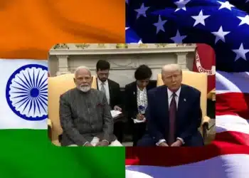 USA a India